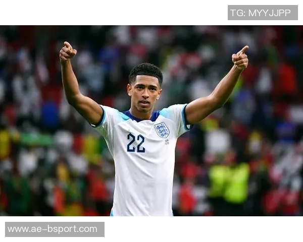 曼联欲引进多特中场贝林厄姆水晶宫也在争夺战中角逐 曼联欲引进多特中场贝林厄姆水晶宫也在争夺战中角逐