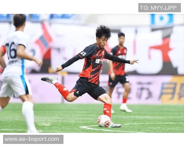 王博豪首发出战荷乙领头羊海牙展现留洋小将风采