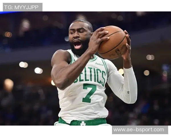 杰伦布朗成为凯尔特人历史上第三位开赛18场得分突破500的球员