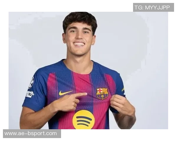 罗马诺透露莱万冬窗留队愿意与巴萨续约的最新消息