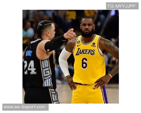 狄龙两节半遭遇6犯离场全场表现平平仅得12分2板1助1断