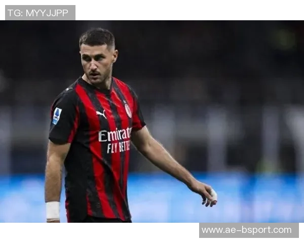 米兰需引进真正中锋莱奥虽能进球但不具备中锋特质